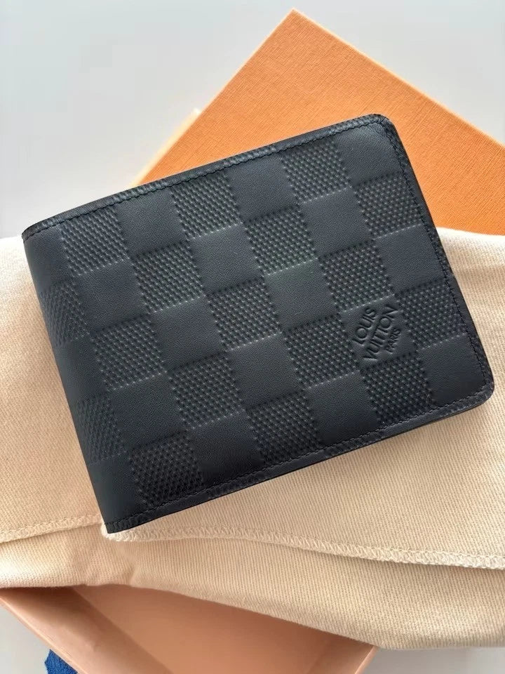 Louis Vuitton Men’s Damier Infini Leather Multiple Wallet – Luxury Bifold