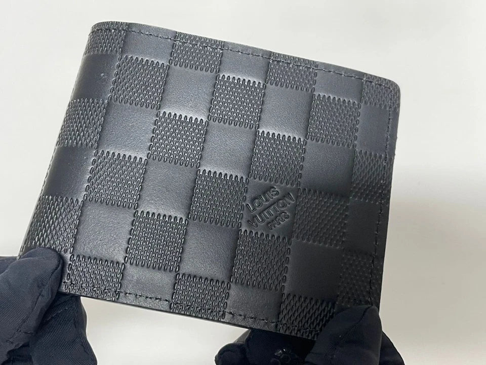 Louis Vuitton Men’s Damier Infini Leather Multiple Wallet – Luxury Bifold